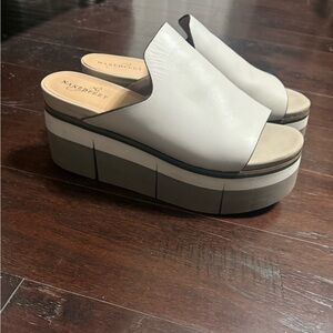 Naked Feet Flow Wedges Size 11